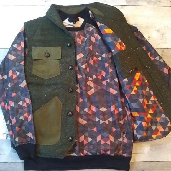 Black Scale Other - Vest and Sweatshirt Combo